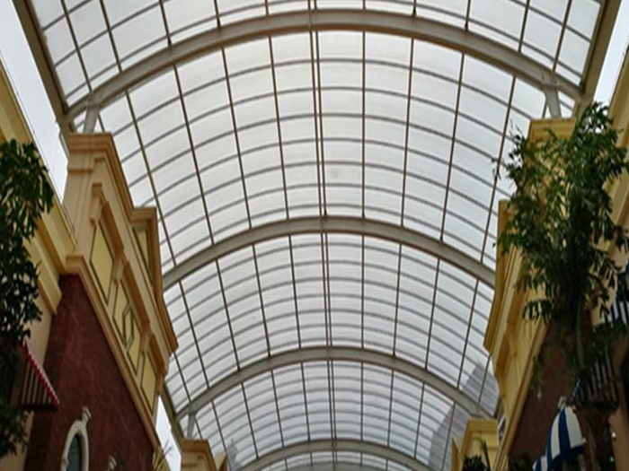 日照屋面网架顶棚吊装方案